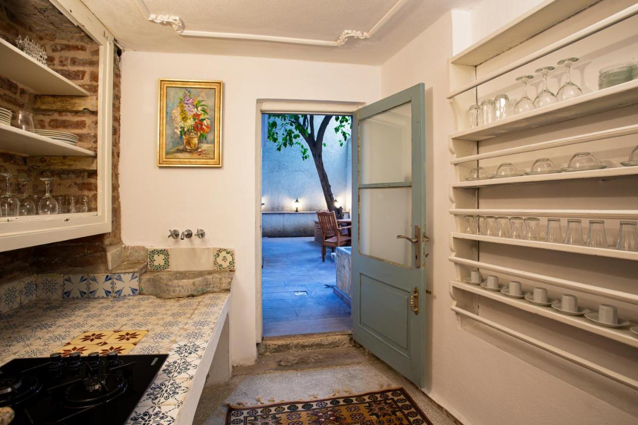 Mansion With Lemon Tree Esmirna Exterior foto