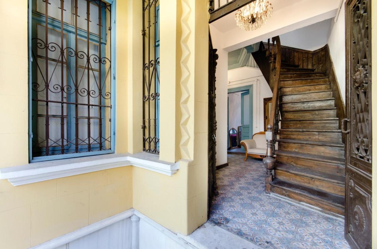 Mansion With Lemon Tree Esmirna Exterior foto