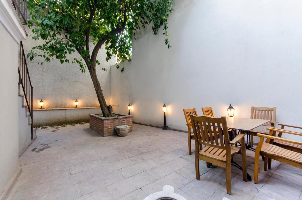 Mansion With Lemon Tree Esmirna Exterior foto