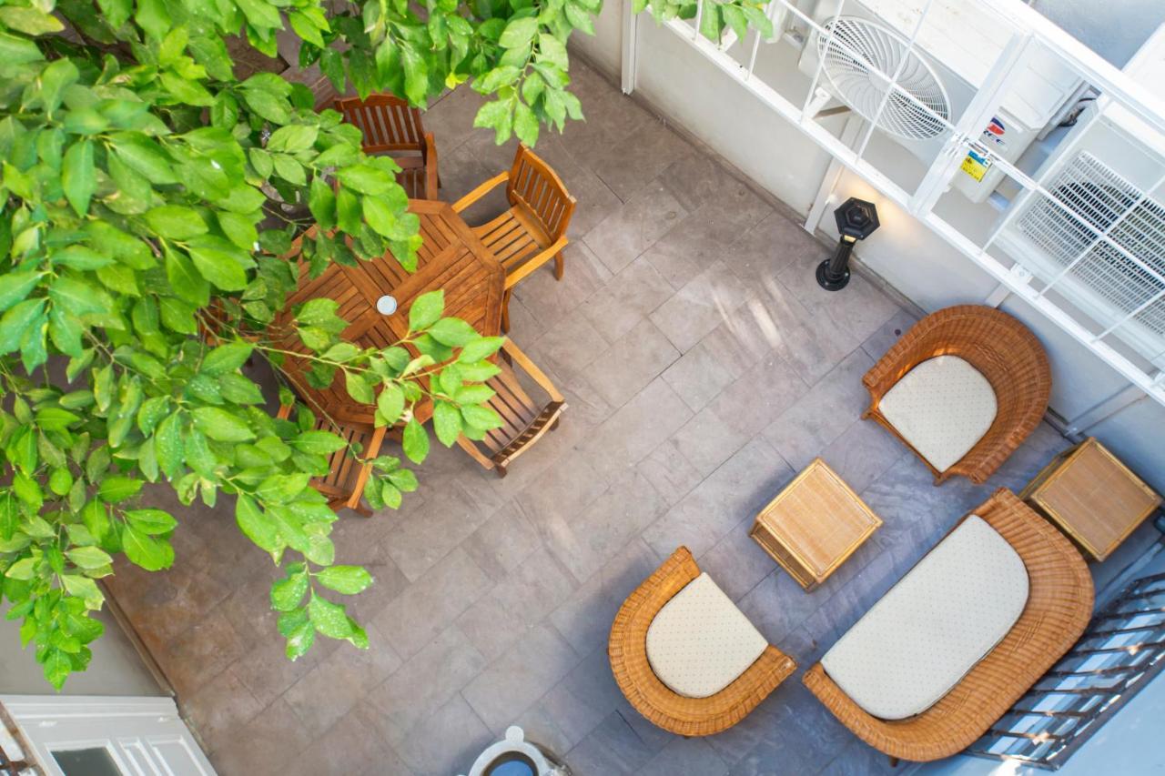 Mansion With Lemon Tree Esmirna Exterior foto
