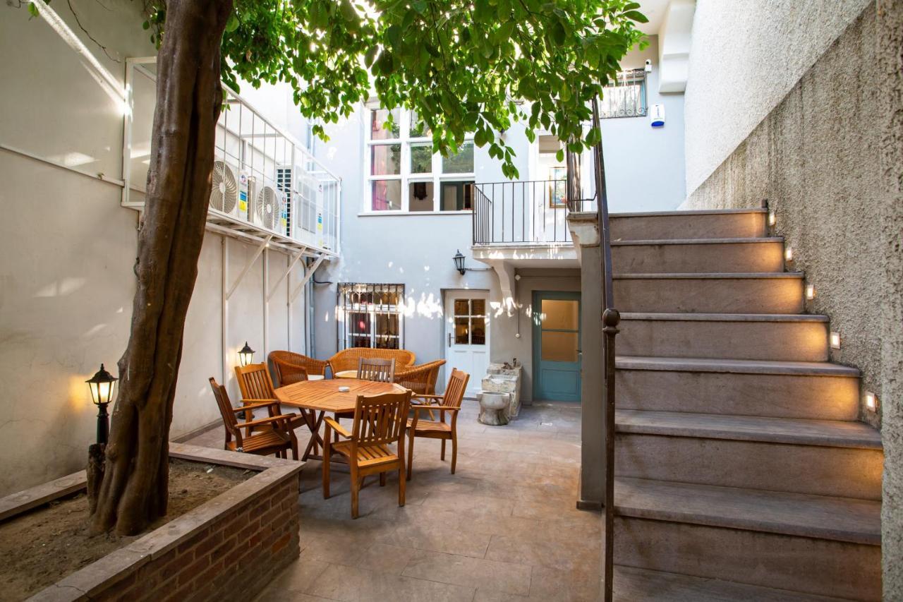 Mansion With Lemon Tree Esmirna Exterior foto